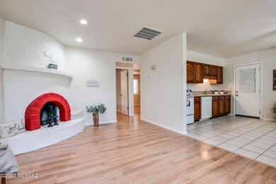 Living/Kitchen