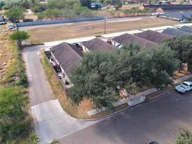 1304 Acme Ln, Edinburg, TX 78541 - photo 2