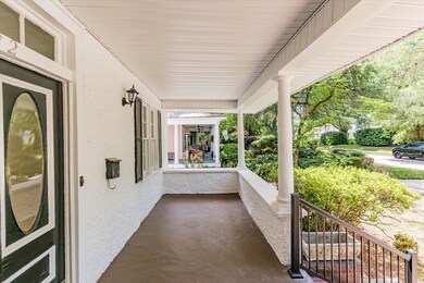 11-P1743649