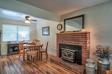 Dining Area/ Insert