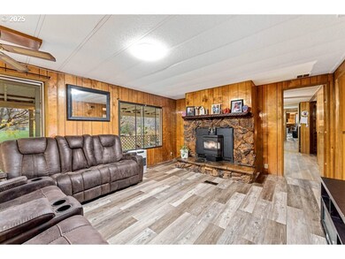 400 Holmstead Rd, Williams, OR 97544 - photo 5