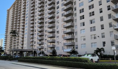 Winston Towers 100 unit 317, Sunny Isles Beach, FL 33160 - photo 2