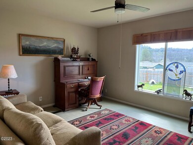Living room 2