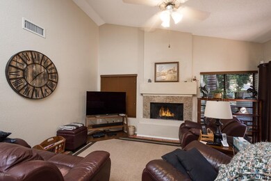 03- Living Room