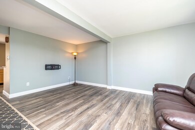 1236 Hunter Ln, Perkiomenville, PA 18074 - photo 3