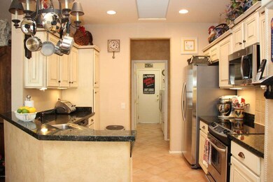 KITCHEN TO ENJOY