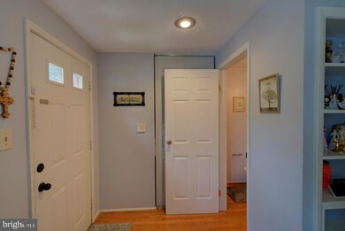 3830 Evans Trail Ct, Beltsville, MD 20705 - photo 3