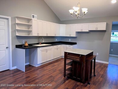 131 N Franklin St, Maple Rapids, MI 48853 - photo 2