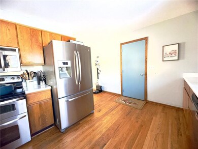 3227 Hull Ave, Des Moines, IA 50317 - photo 4