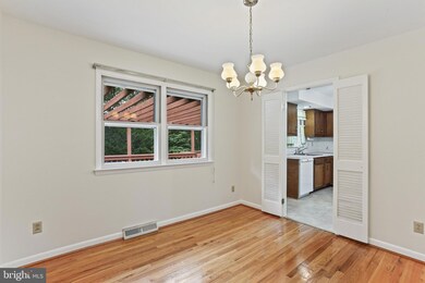 7926 Anfred Dr, Laurel, MD 20723 - photo 4