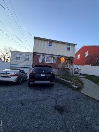 11 Argyle Terrace unit 2nd floor, Yonkers, NY 10701 - photo 2