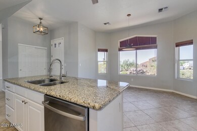 7-Eat-in Kitchen