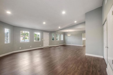 769 Magnolia Ave unit B, Carlsbad, CA 92008 - photo 3