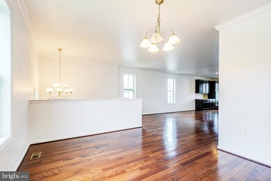13260 Tivoli Lake Blvd, Silver Spring, MD 20906 - photo 5