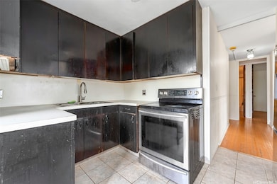 Queen Emma Gardens unit 947, Honolulu, HI 96817 - photo 7