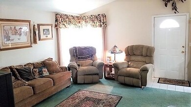 819 Bower Ln, Grants Pass, OR 97527 - photo 3