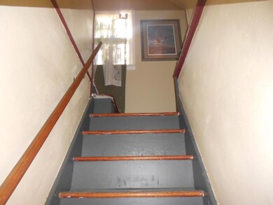 Stairs to Upstairs<|><|>