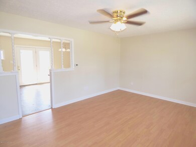 1489 Fisher Ln, Mount Washington, KY 40047 - photo 3