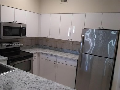 2445 SW 18th Terrace unit 705, Fort Lauderdale, FL 33315 - photo 2