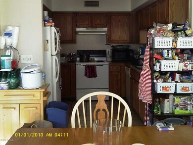 Kitchen dining area