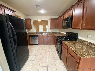 3013 N 22nd St, Broken Arrow, OK 74012 - photo 4