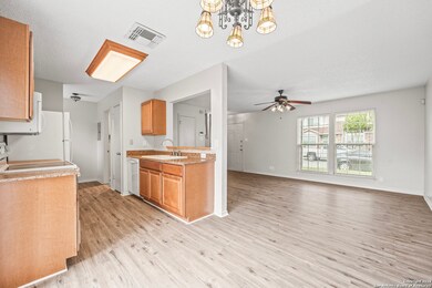 9140 Timber Path unit 1204, San Antonio, TX 78250 - photo 6