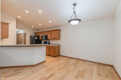3107 Riviera Ct SW unit C, Cedar Rapids, IA 52404 - photo 7
