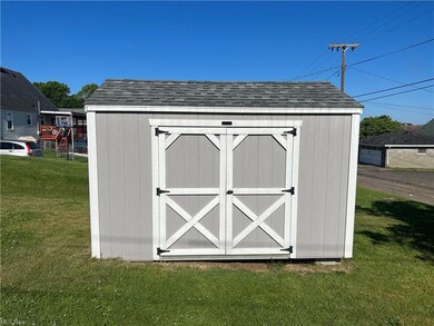 1422 Elm St, Coshocton, OH 43812 - photo 4