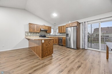 2812 Umber Ct S, Fargo, ND 58104 - photo 7