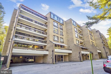 4990 Sentinel Dr unit 403, Bethesda, MD 20816 - photo 2