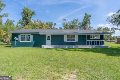 210 W Graham St, Mc Rae, GA 31055 - photo 2