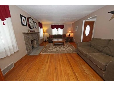 Great Room. Not your typical Ranch - Beautiful Har