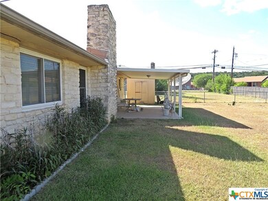 103 E Blancas Dr, Copperas Cove, TX 76522 - photo 2