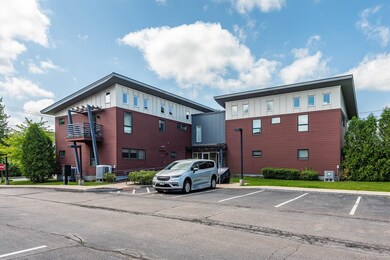 677 Dennett St unit 3, Portsmouth, NH 03801 - photo 4