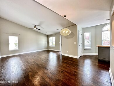 Living room 3