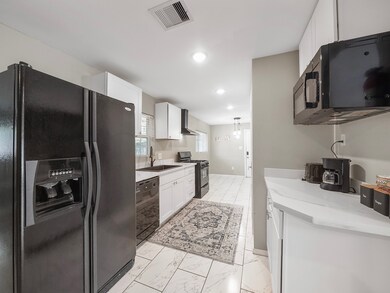 1337 Conrad Sauer Dr, Houston, TX 77043 - photo 6