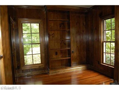 5306 River Thicket Ct, Jamestown, NC 27282 - photo 7