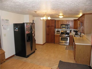 Kitchen. Beautiful Large Open Kitchen...
