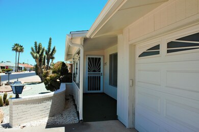 9525 W Cottonwood Dr, Sun City, AZ 85373 - photo 5