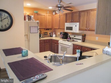 102 Natalie Rd unit 102, Riverside, NJ 08075 - photo 5