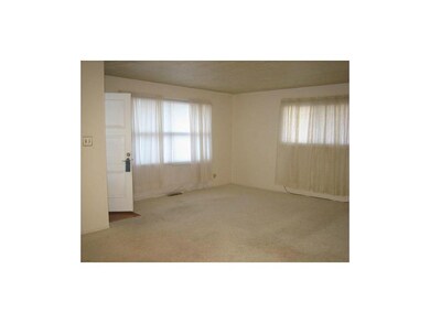 Living Room-L1.