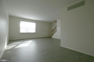 1256 Holmespun Dr, Pasadena, MD 21122 - photo 4