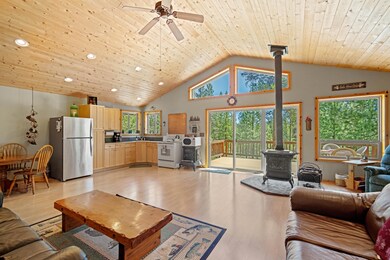 15150 Yellow Pine-12