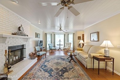 11-web-or-mls-GI - 3501 Kyle Ct - Listin