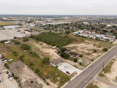 1421 N Sugar Rd, Pharr, TX 78577 - photo 6