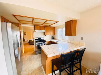 2021 Burnside Dr, Sparks, NV 89434 - photo 5
