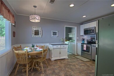 10 Waterford Ct, Asheville, NC 28806 - photo 4