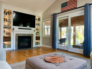 15 Maypole Rd, Quincy, MA 02169 - photo 2