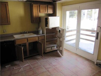 Cafeteria/Kitchen.