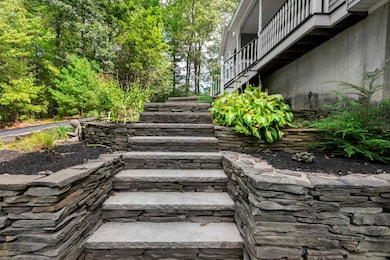 57 Governor Dinsmore Rd, Windham, NH 03087 - photo 4